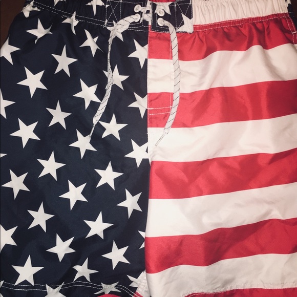 🇺🇸Med 32-34 American Flag🇺🇸 - Picture 1 of 4